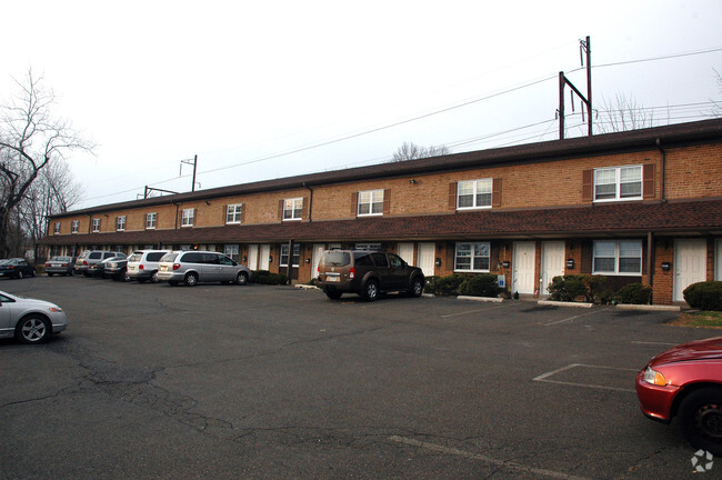 Primary Photo - Oreland Station Apartments