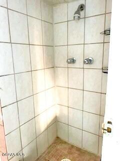 Building Photo - 2526 Yandell Dr