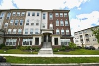 Building Photo - 5555 Lanteen St