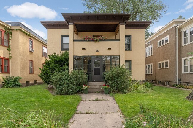 Building Photo - 3845 Grand Ave S