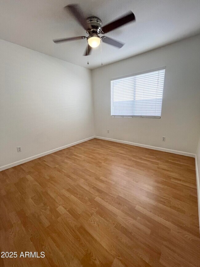 Building Photo - 7504 W Jenan Dr