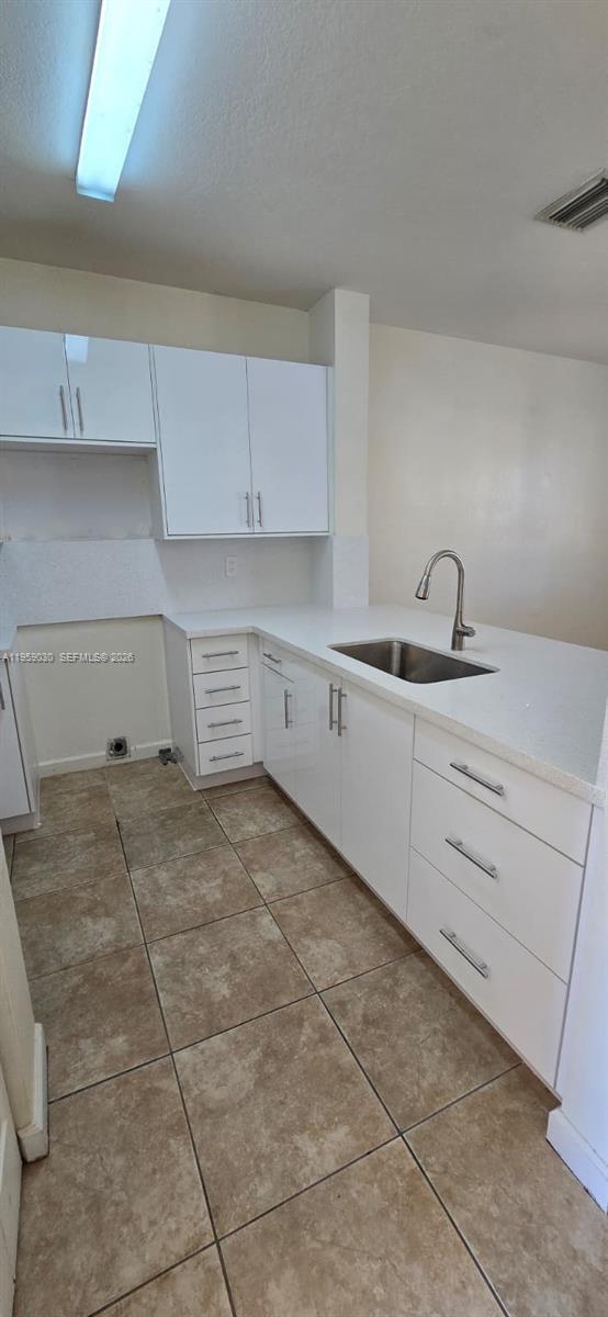 Building Photo - 1480 NE 33rd Ave