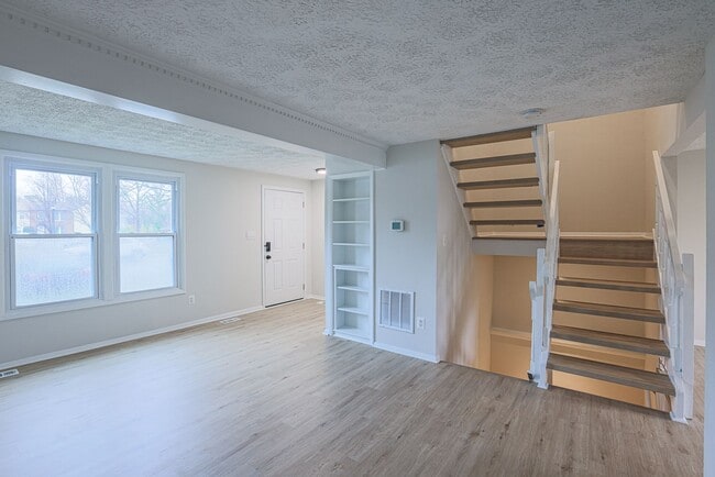 Building Photo - 426 Mystic View Turn