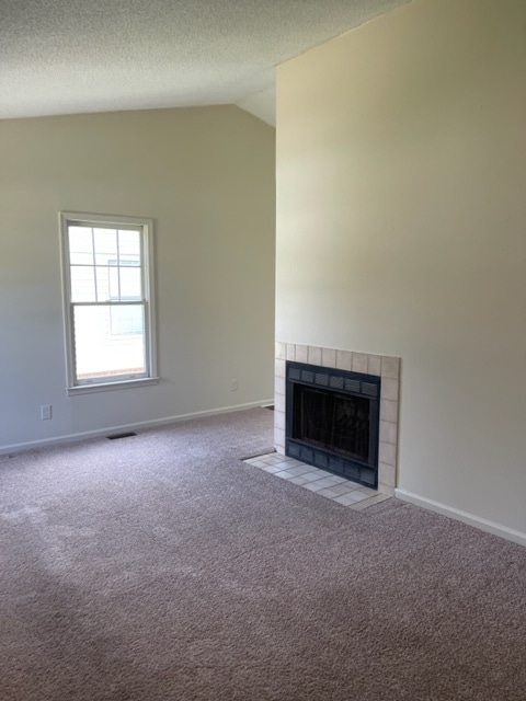 Building Photo - 8 Retriever Ln