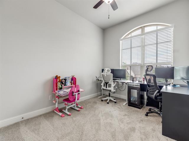 Building Photo - 820 Manchester Ave