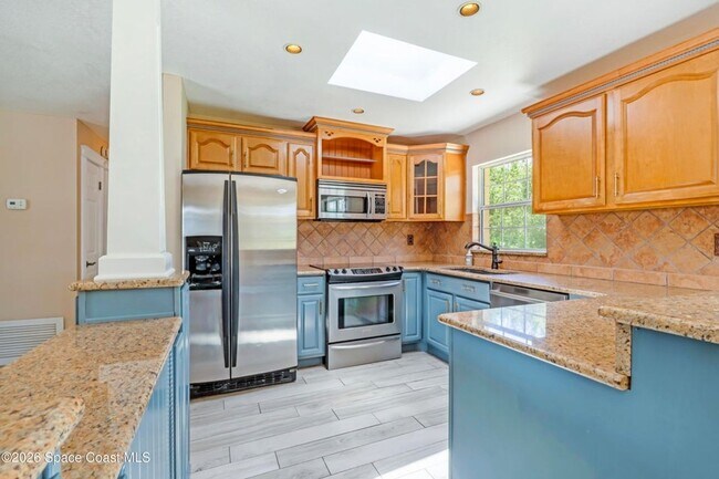 Building Photo - 317 Surf Dr