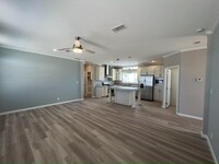 Building Photo - 41108 Roselle Lp