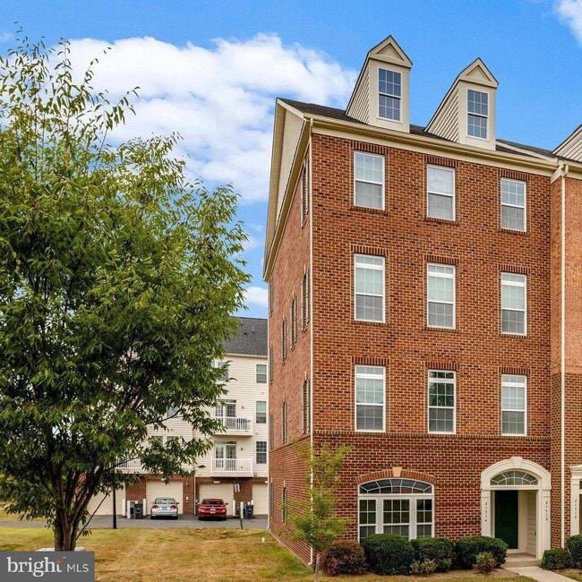 Building Photo - 21714 Pattyjean Terrace