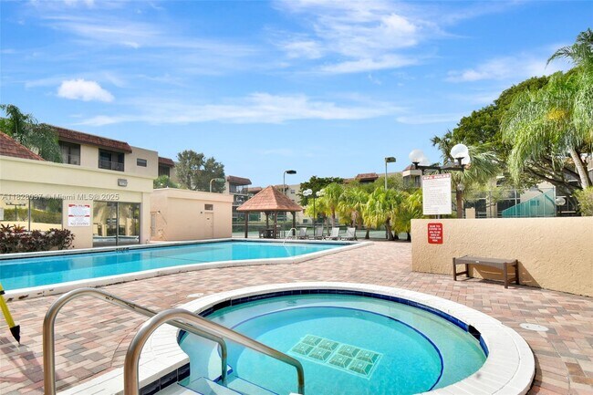 Building Photo - 10501 W Broward Blvd