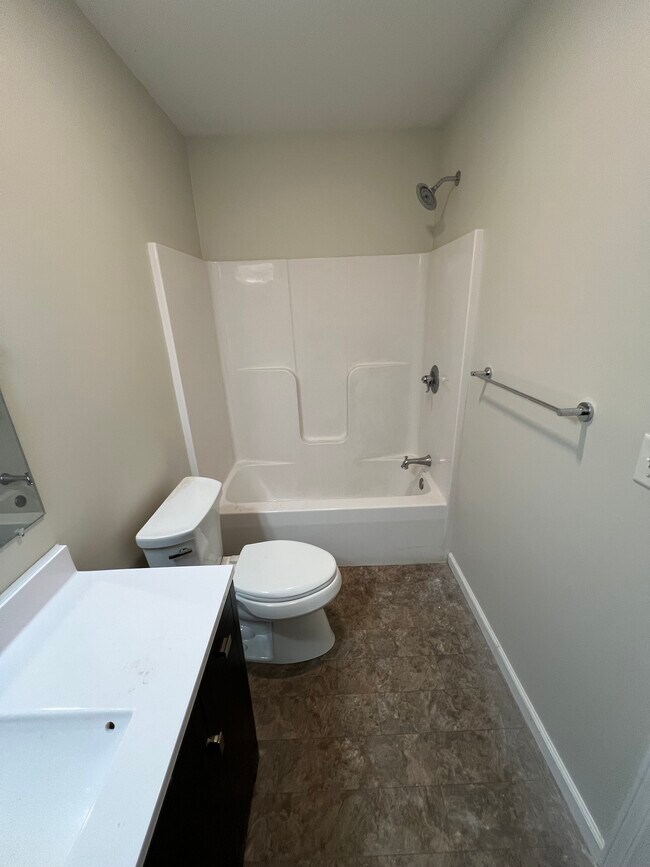 Building Photo - 152 N 37th St