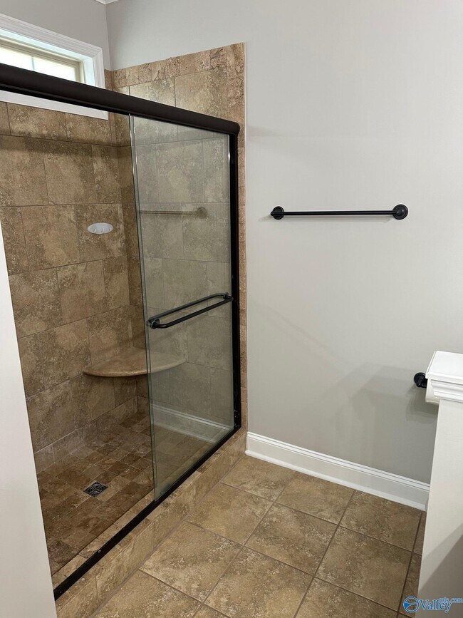 Building Photo - 110 Chelsea Park Row