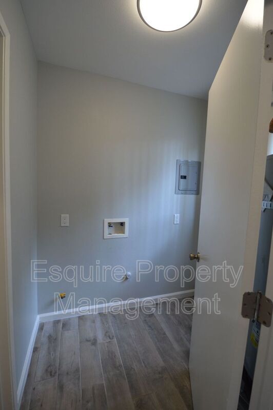 Building Photo - 5410 Driftwood St