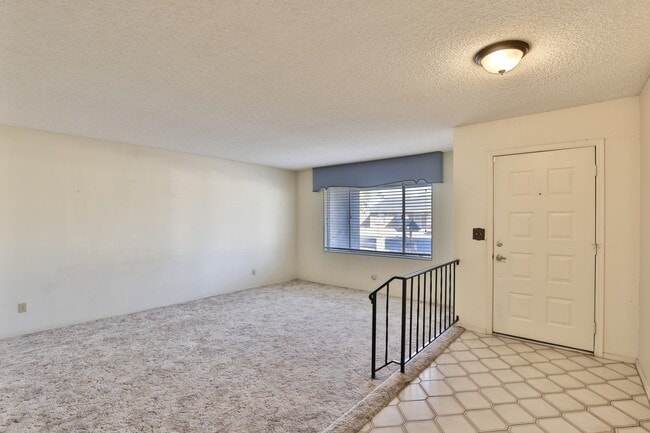 Building Photo - 5427 W Seldon Ln