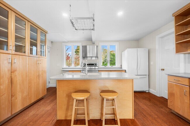 Building Photo - 28 Palmer Neck Rd