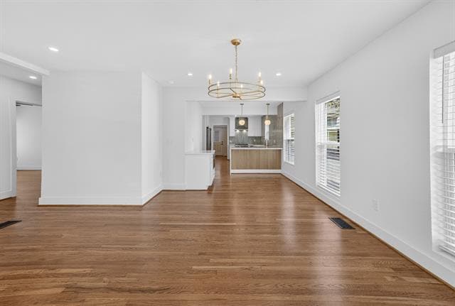 Building Photo - 2560 Rogers Ave