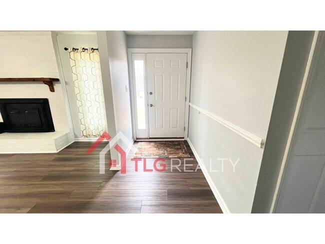 Building Photo - 609 Catawba Cir N