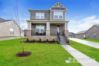 Building Photo - 7011 Park Knoll Dr