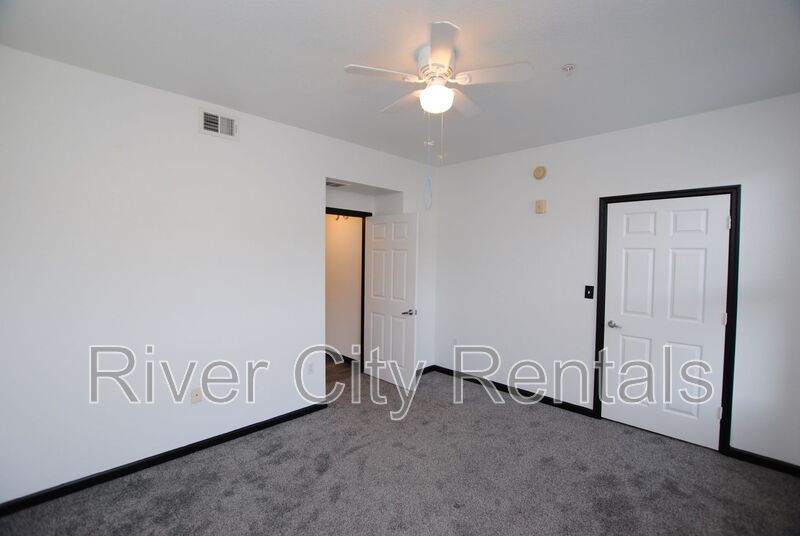 Building Photo - 8539 Gate Pkwy W