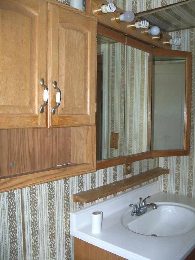 Building Photo - 2396 Park Ct