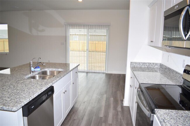 Building Photo - 431 Robins Nest Ln