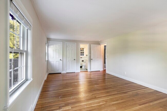 Building Photo - 216 Claybrook Rd