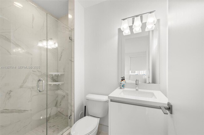 Building Photo - 7455 NW 103rd Pl