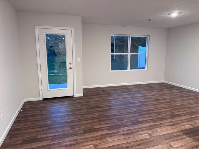 Building Photo - 3358 New Year Dr