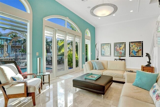 Building Photo - 3942 NE 171 St