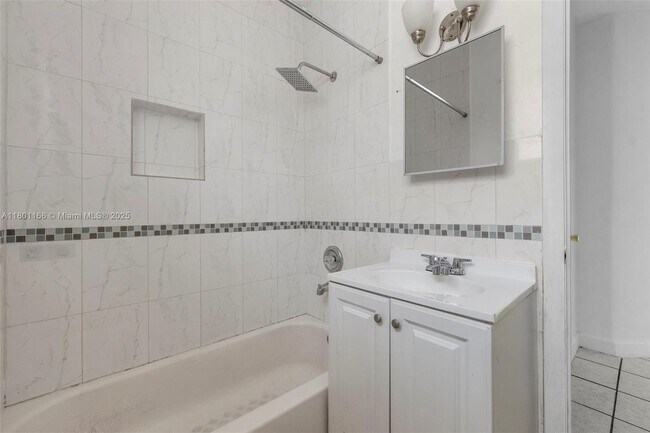 Building Photo - 770 83rd St
