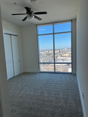 Building Photo - 8066 Park Ln