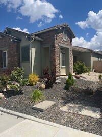 Building Photo - 2750 Bonfire Ln