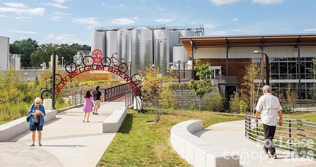 Building Photo - 41 Mildred Ave