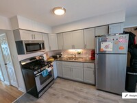 Building Photo - 2 bedroom in Schiller Park IL 60176
