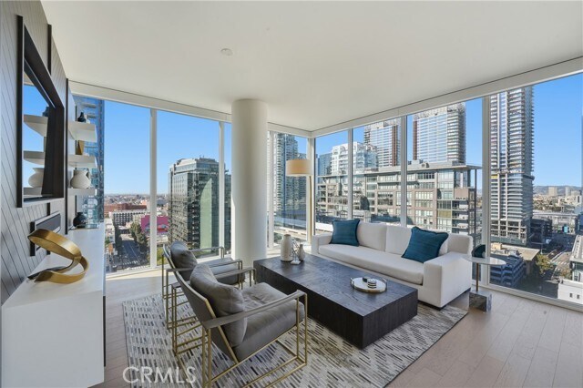 Building Photo - 1050 S Grand Ave