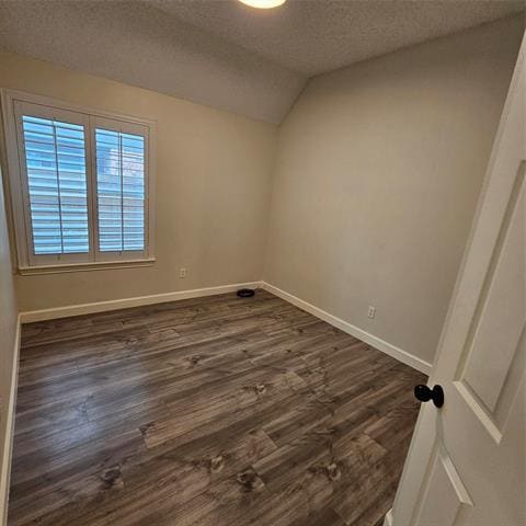 Building Photo - 2817 Oleander Dr