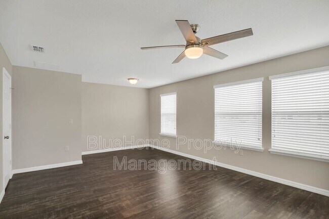 Building Photo - 8171 Red Stopper Ln