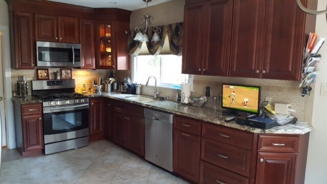 Building Photo - 50 E Bettlewood Ave