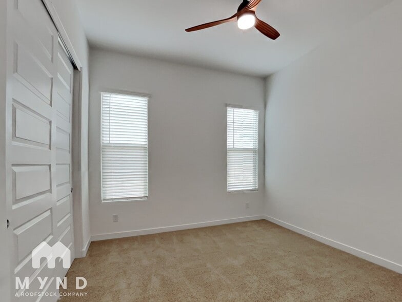 Building Photo - 11866 N 189th Ct
