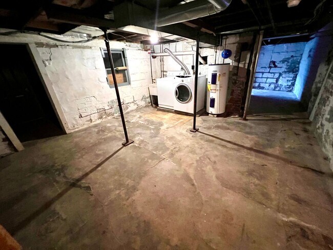 Building Photo - Bridgeville - 3 Bedroom 1.5 Bathroom - Hom...