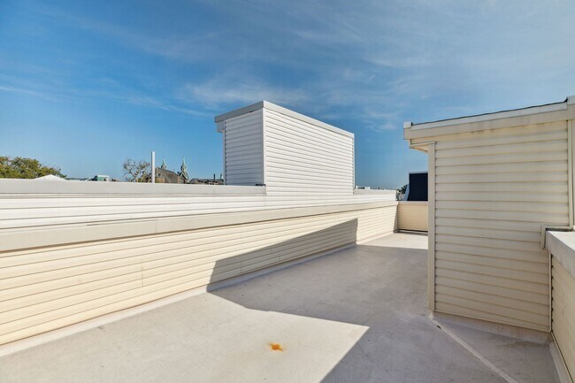 Building Photo - 1845 A St