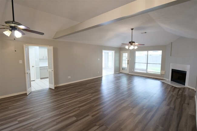 Building Photo - 17427 Hamilwood Dr