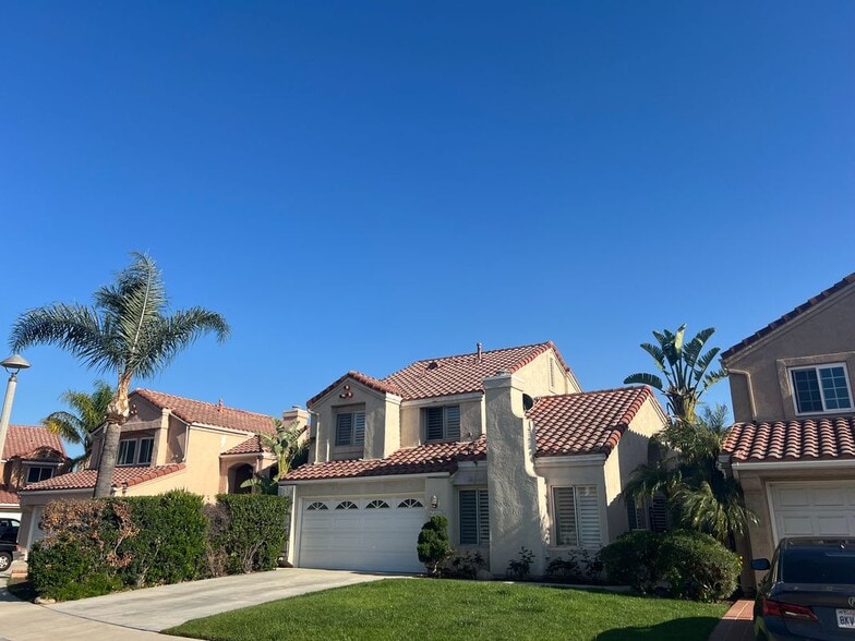 Building Photo - 25634 Salerno Way