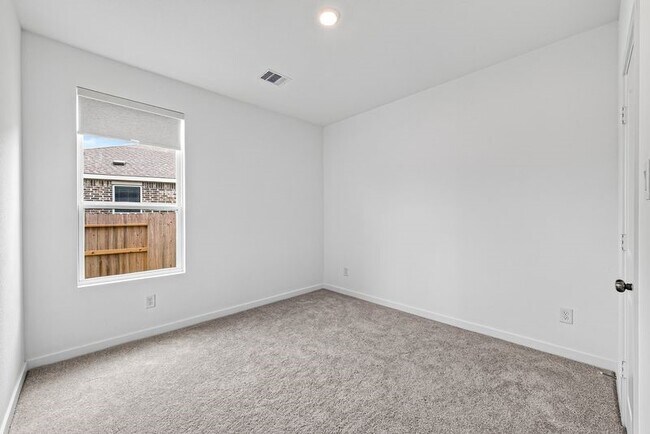 Building Photo - 16307 Chestnut Hvn Ln