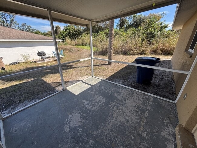 Building Photo - 2217 Leda Ave S