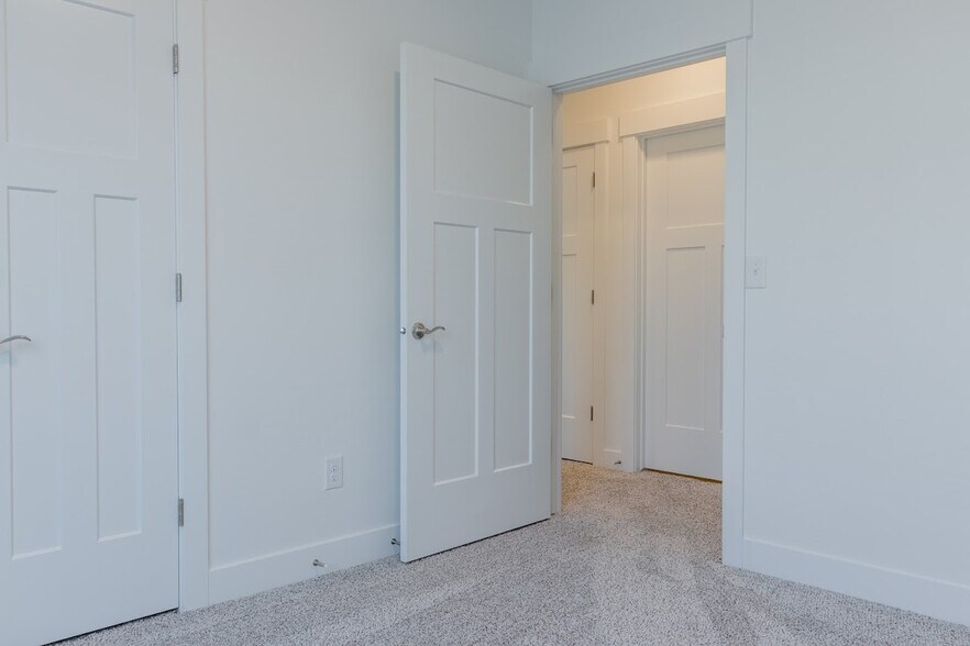 Building Photo - 3758 W 1440 N
