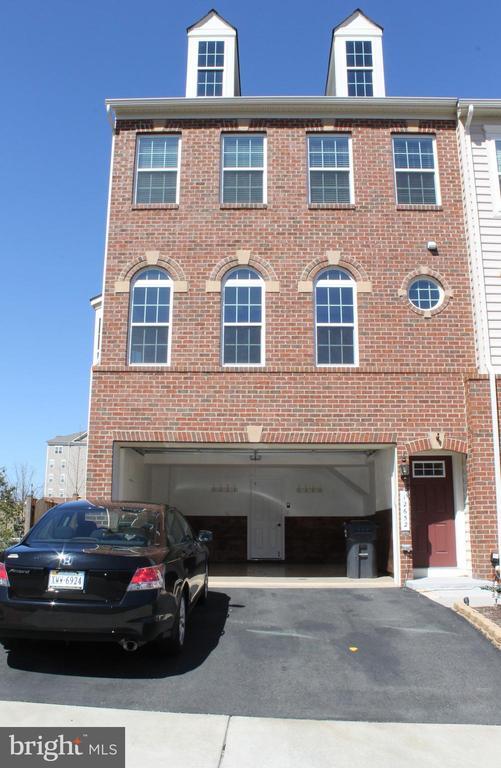 Building Photo - 12652 Aubrey Glen Terrace