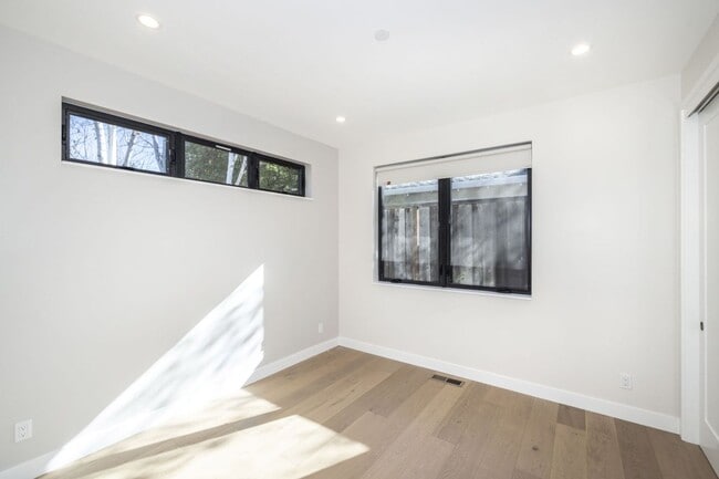 Building Photo - Newly Constructed 2 Bed, 1 Bath ADU in Barron Park w/ AC & Private Patio