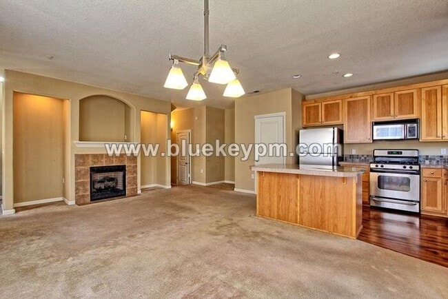 Building Photo - 2 Bed, 2.5 Bath Townhome at Woodhaven Crossing in Sherwood