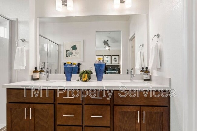 Building Photo - 2957 Nimes Ln