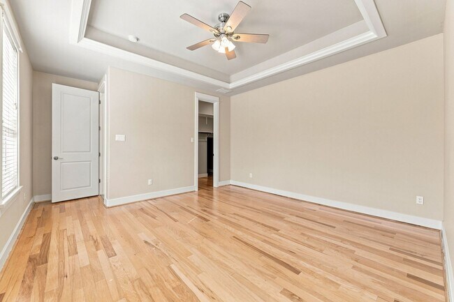 Building Photo - 401 Zennia St